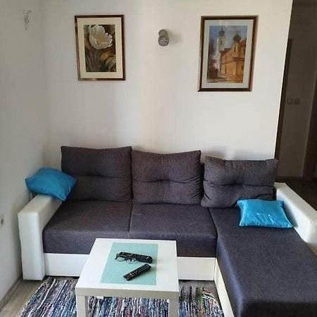 Ferienwohnung Apartman Dora Pag Town Exterior foto